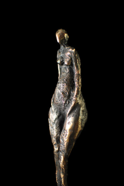 Kvindefigur i bronze - Bronzeskulptur til salg.
