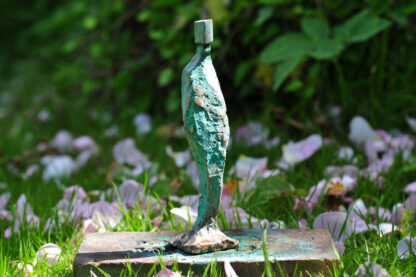 Man-in-Nature-Bronzeskulptur
