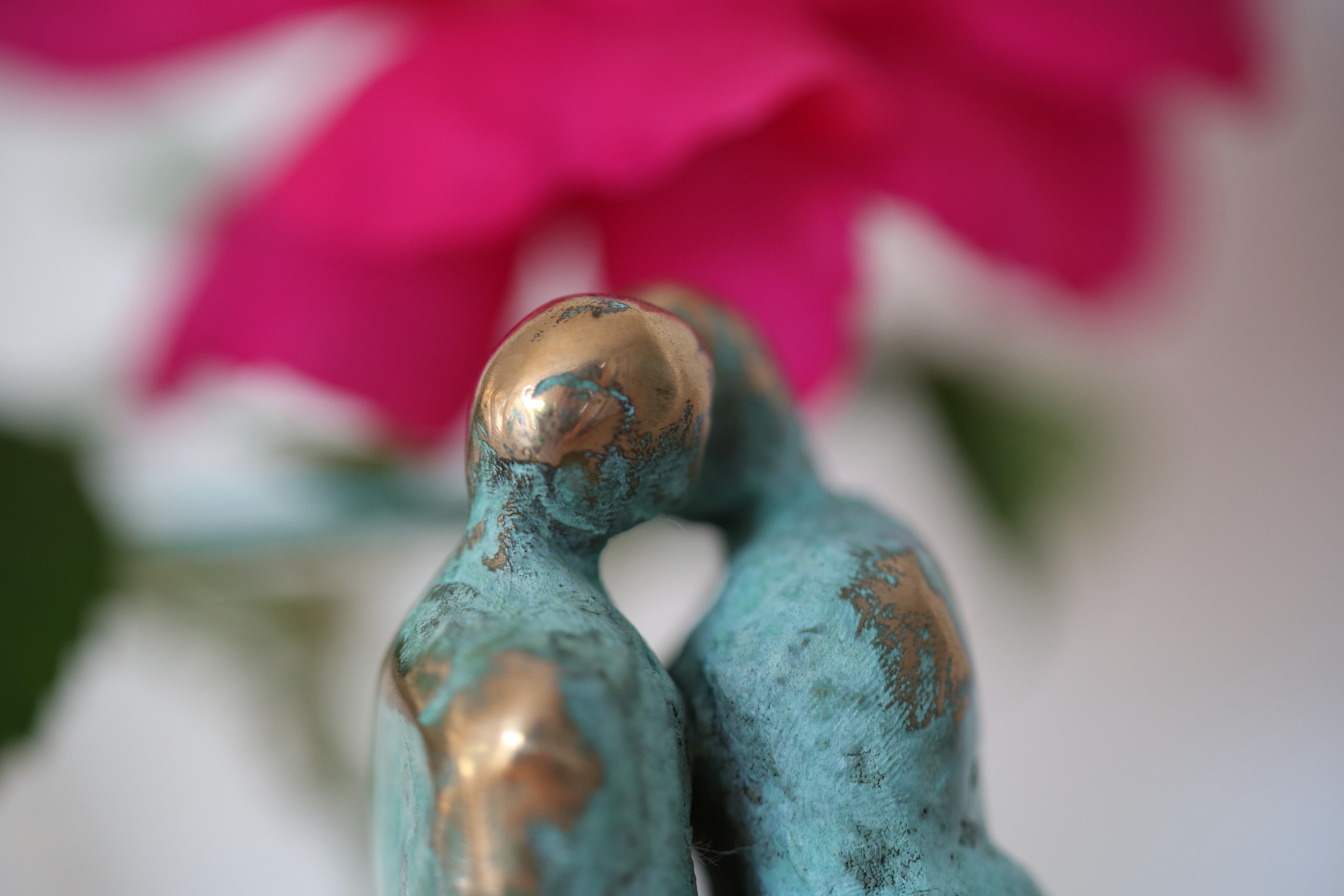 Kærlighed i kunsten - Bronzefigur af Bo Kalvslund