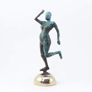 Kvindefigur i patineret bronze