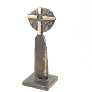 Figur med korsform - Bronzeskulptur af Bo Kalvslund